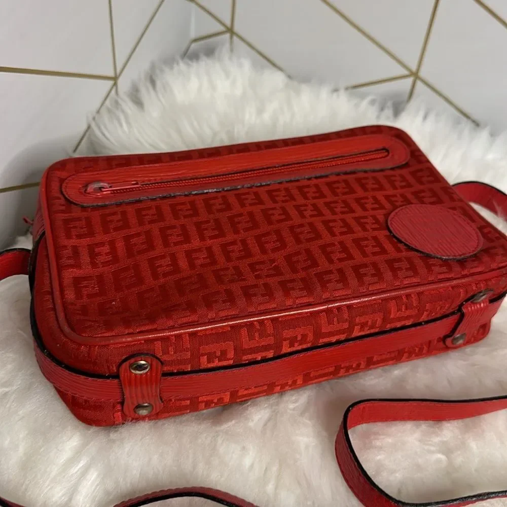 💯Authentic Fendi Crossbody Bag🍀 - Picture 8 of 15